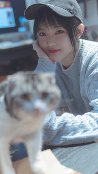 可爱年轻女孩-锐景创意