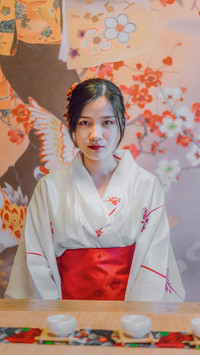 端庄和服-锐景创意