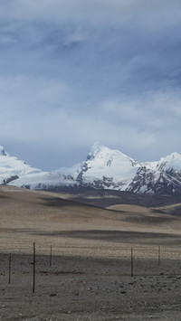 The beautiful scenery of Xinjiang is like a painting