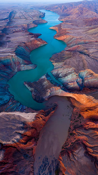 Traveling to the Grand Canyon in Xinjiang 0