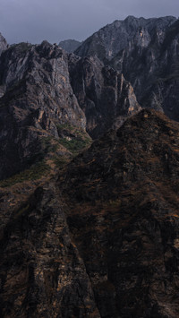 The Spectacular Snow-Capped Peaks of Tiger Leaping Gorge