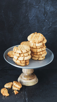 Ingestible Margaret Cookies 5