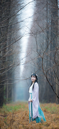 穿着古装女生壁纸-锐景创意