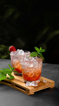 Cold Summer Strawberry Cocktail Mojito