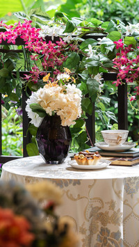 Flower art on the table 5