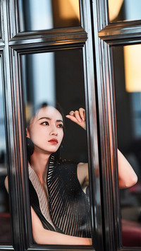 吴谨言摩登雅韵大片