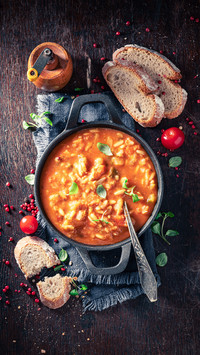 Delicious macaroni with eggplant sauce