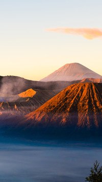 美若仙境的婆罗摩火山