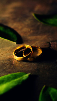 Does gold jewelry preserve its value 04