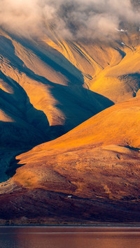 Sunset of the mountains opposite of Longyearbyen mountains
