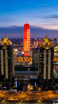 Night view of high-rise buildings in Zhengzhou
