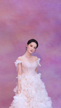 “演技派女神”李沁