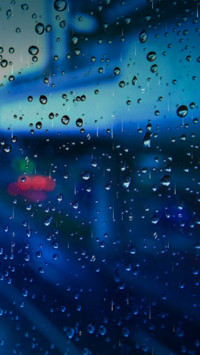 窗外的雨