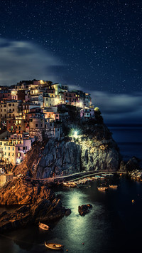 manarola-night-1080x1920