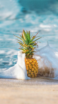 Soaking pineapple in salt water can increase sweetness