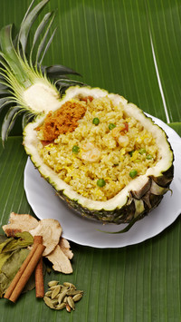 Thai pineapple fried rice