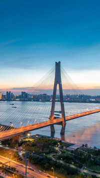 The night view of the erqi yangtze river is as
