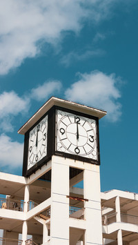Universities are gradually welcoming winter vacation