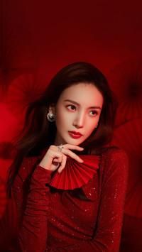 金晨展现多样魅力