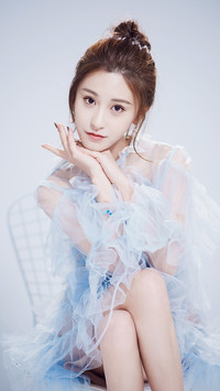 甜美可爱混血小花