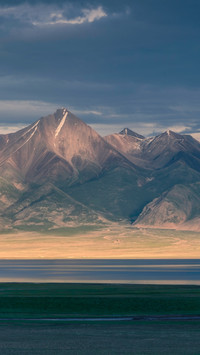 Sunlight on Mount Jinshan, Sacred Lake with Tibetan Charm