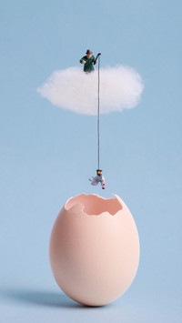 Story between cloud and egg ©HeiBaiCou