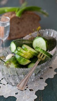 Eat refreshing cucumbers in summer 35