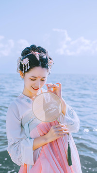 古装美女都喜欢扇子
