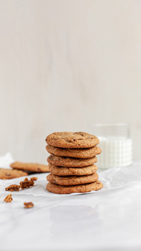 Chocolate chip cookies and milk
