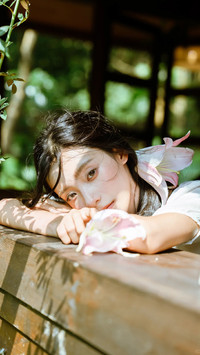自然山野收留少女心事