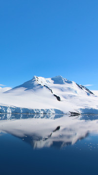 Landscape around the Antarctic Peninsula