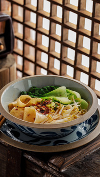 麻辣油泼面