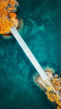 The stone bridge over the lake