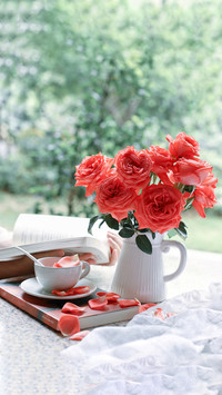 Flower arrangement is heavier than shape