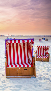 International-beachchair