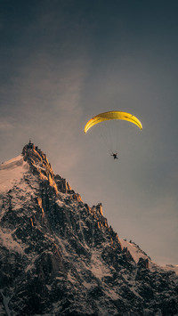 Exciting and thrilling skydiving exercise 6