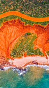 A magic show of the earths colors