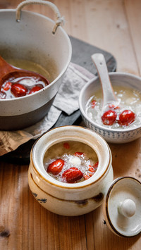 Boiled Tremella can only be chopped 94