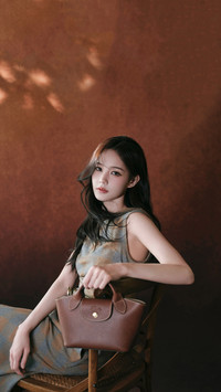 李一桐眉眼藏星光