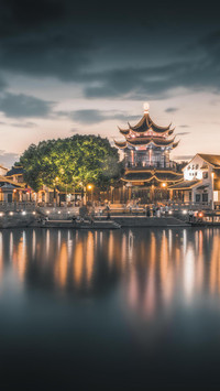 VCG211144180242
