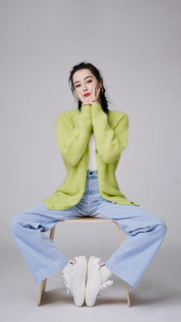 “鬼马少女”迪丽热巴