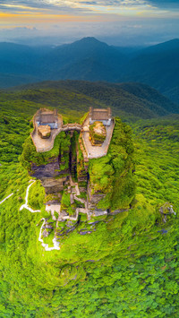 High beauty in historic sites 46