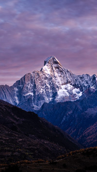 Morning light on Yaomiao Peak of Sihema Mountain