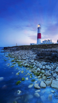Uk england dorset portland bill lighthouse at dusk