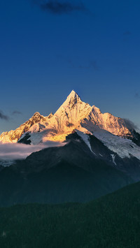 The god of the snowy mountain without climbing 7
