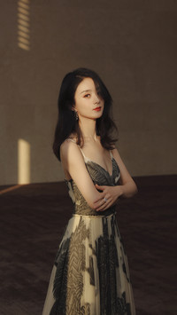 拥有婴儿肥的女星