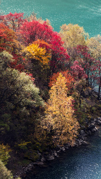 The autumn scenery of Songpinggou is colorful