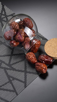 Eating red dates in cold weather