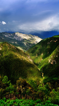 Yunnan shangri la canyon storm