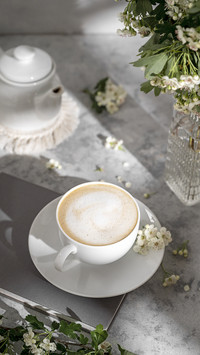 Refreshing coffee and avoiding excessive consumption